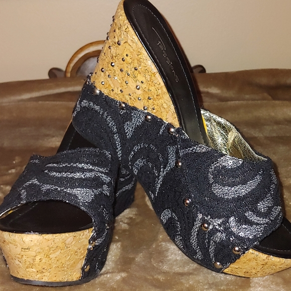 Passions Shoes - Women's Wedge Sandals